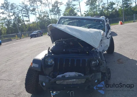 2020 Jeep Wrangler Unlimited Willys 4X4 z USA, uszkodzony, nr VIN 1C4HJXDG8LW192639